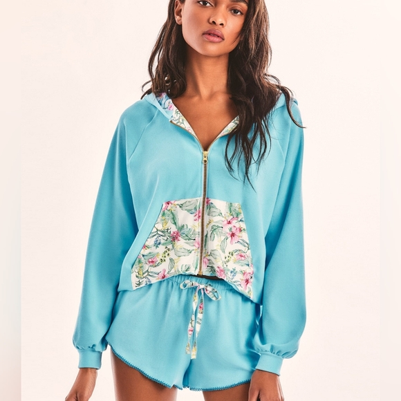 RESTOCKED! LoveShackFancy x Hurley Terry Short Blue - Picture 4 of 8